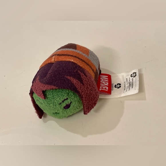 Disney Marvel Spiderman & Fridnds Set of 7 Tsum Tsum Mini Toys - Picture 5 of 9